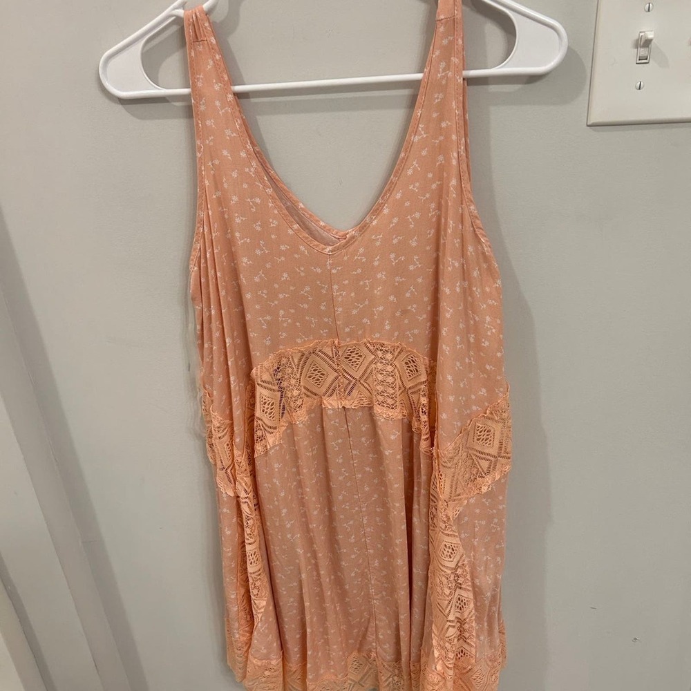 Tank Top - Picture 2 of 5